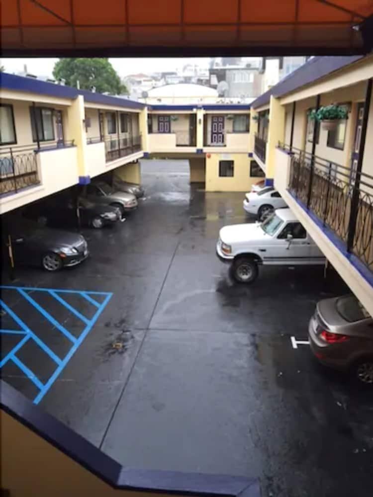 Days Inn San Francisco - Lombard Exterior photo